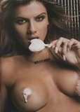 Mirella Santos